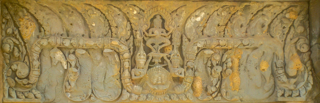 Pediments in Banteay Samre 