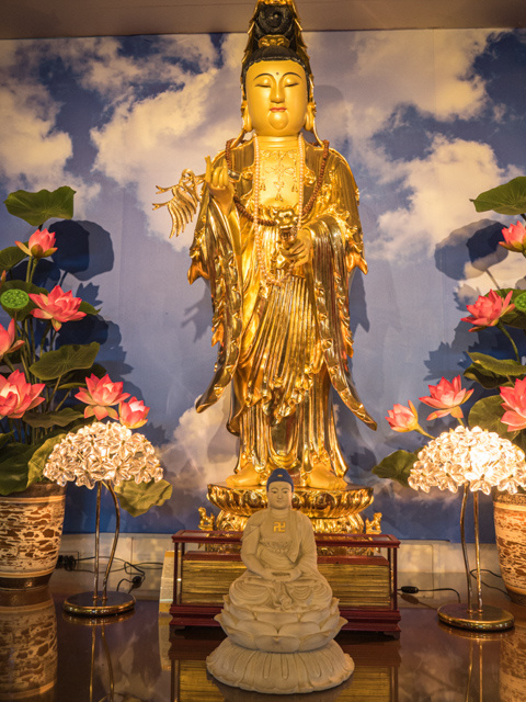 Golden Image of Xuanzang 
